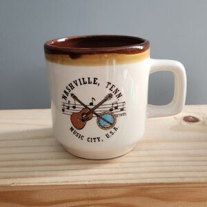 Vintage 1993 Nashville, Tenn. Music City USA Ceramic Pottery Mug